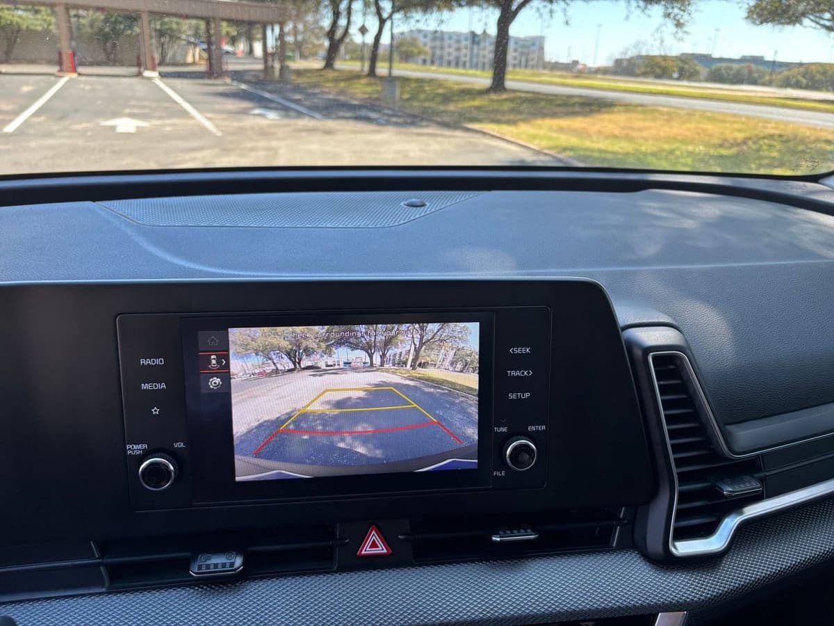 2025 Kia Sportage - Image 20