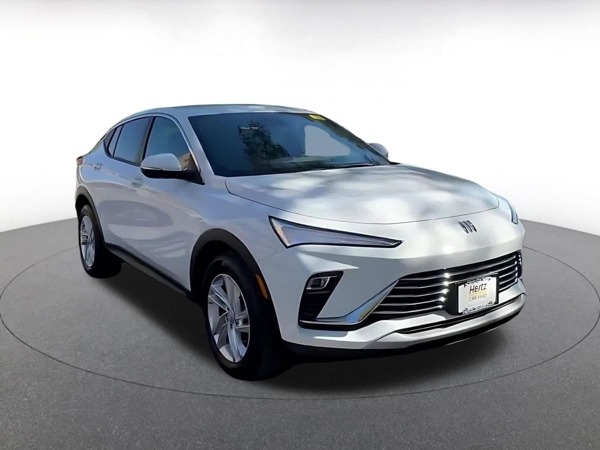 2025 Buick Envista - Image 3