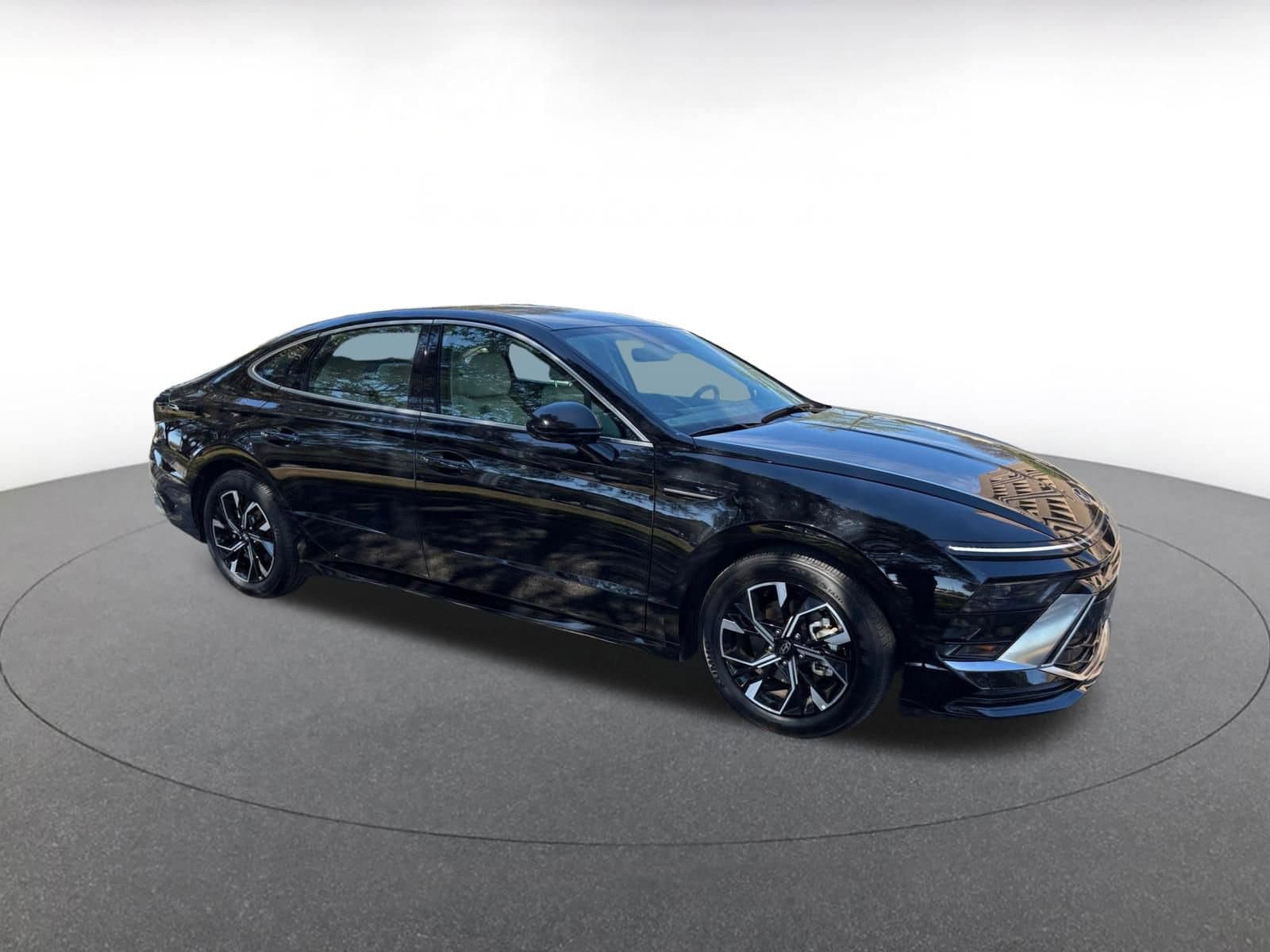 2025 Hyundai Sonata - Image 1