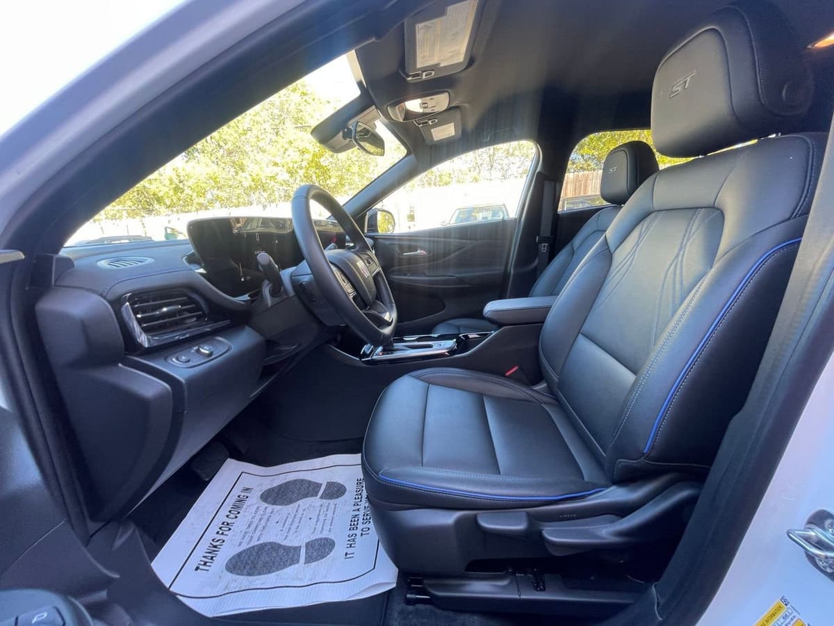 2025 Buick Envista - Image 21