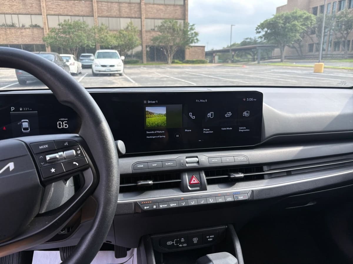 2025 Kia K4 - Image 15