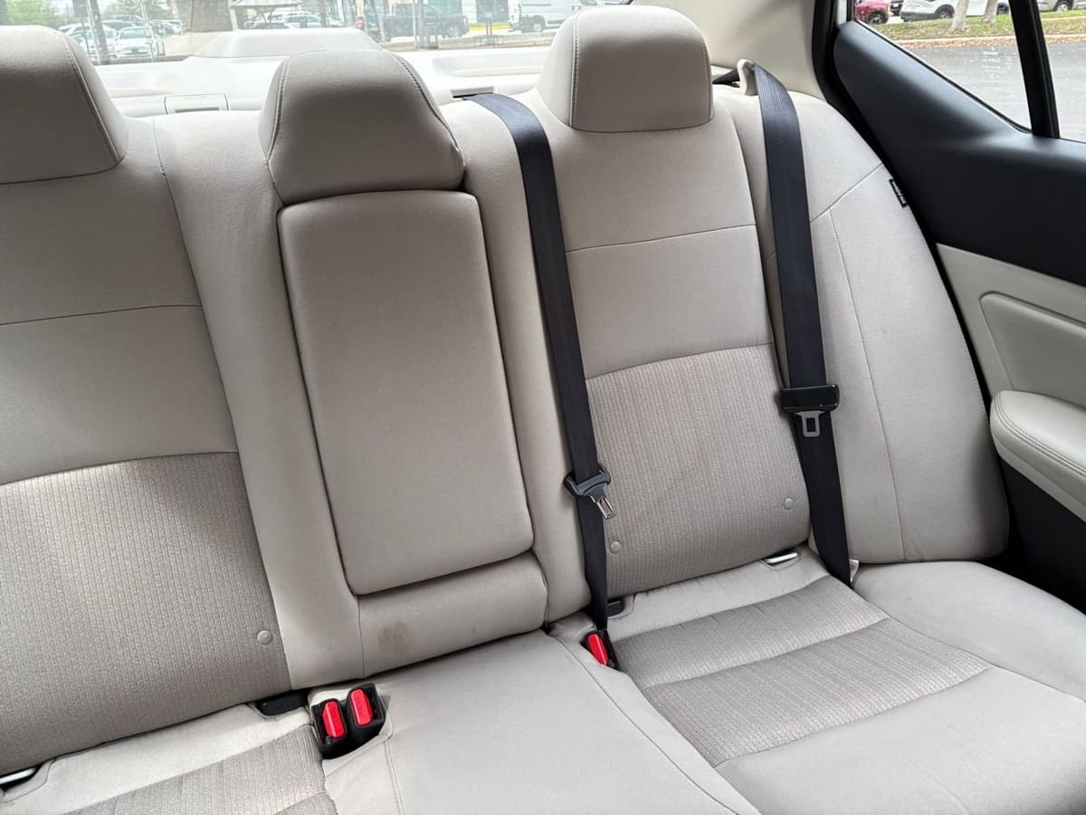 2025 Nissan Altima - Image 32