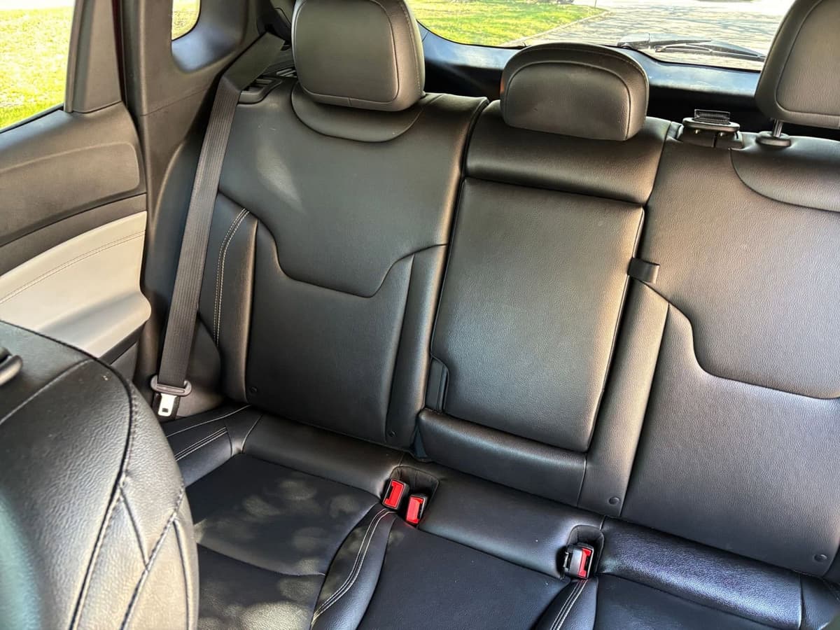 2025 Jeep Compass - Image 34