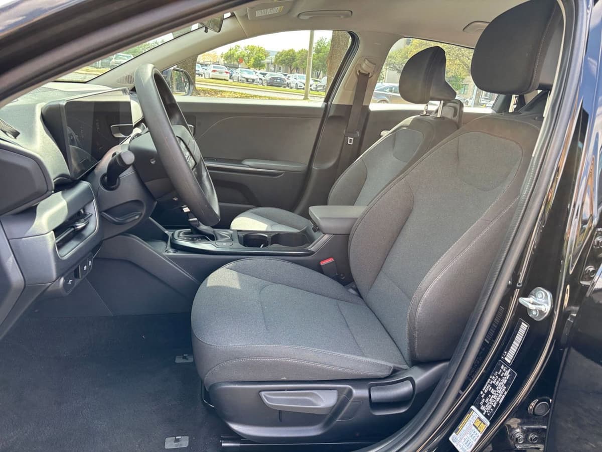 2025 Kia K4 - Image 22