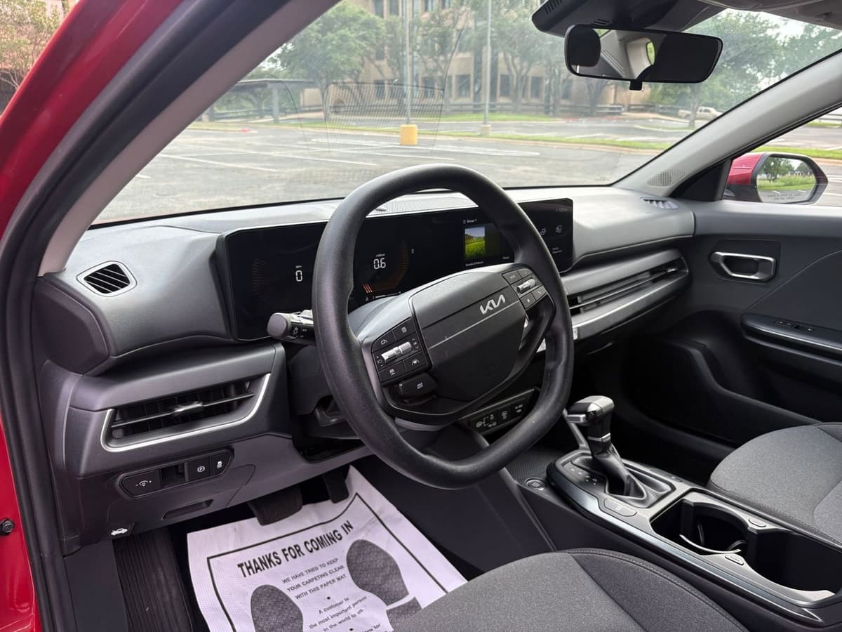 2025 Kia K4 - Image 27