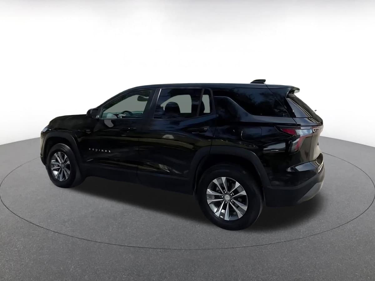 2025 Chevrolet Equinox - Image 10