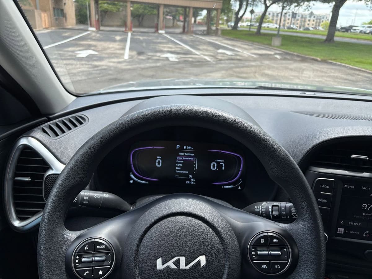 2025 Kia Soul - Image 29
