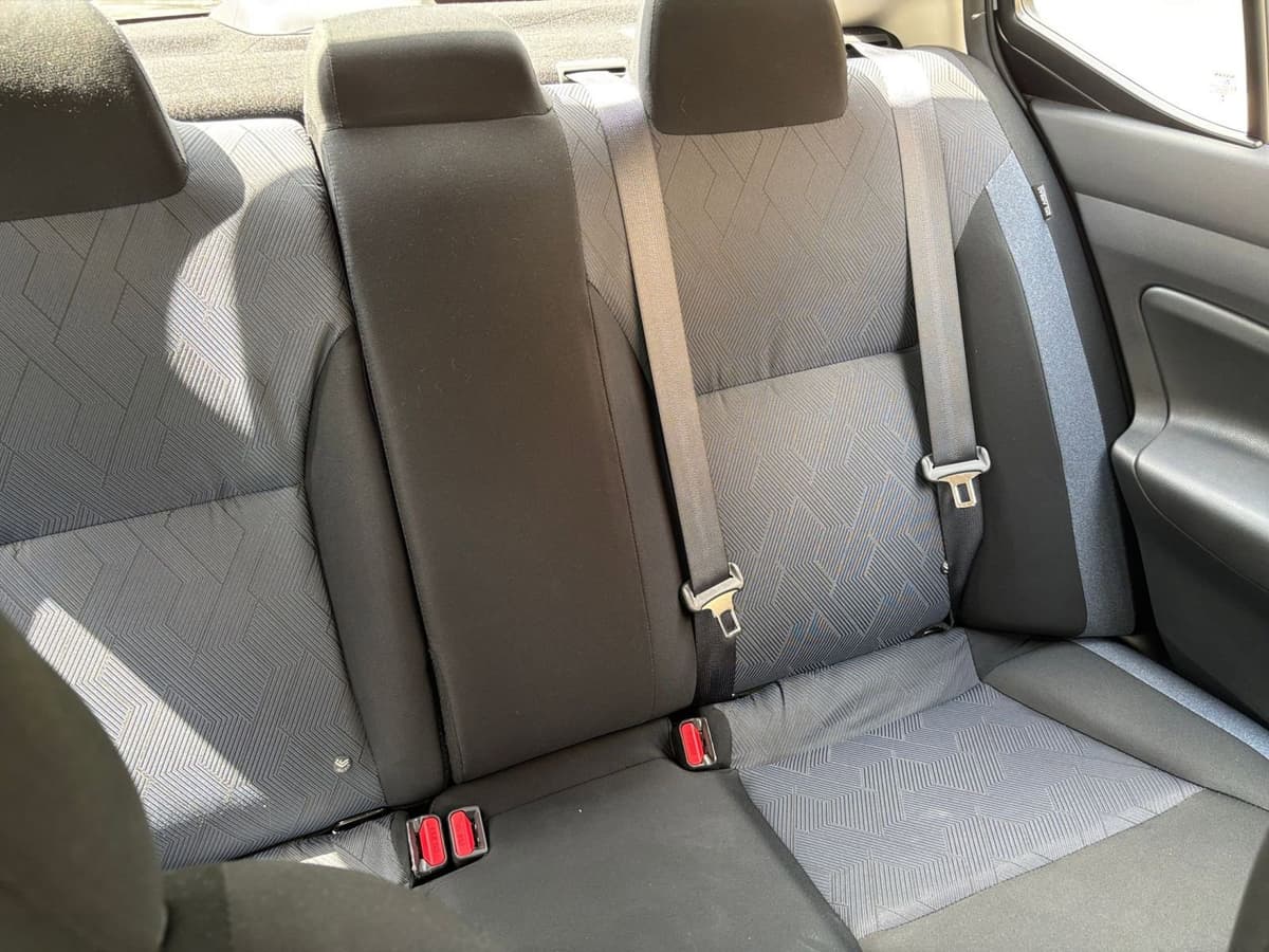 2025 Nissan Versa - Image 32