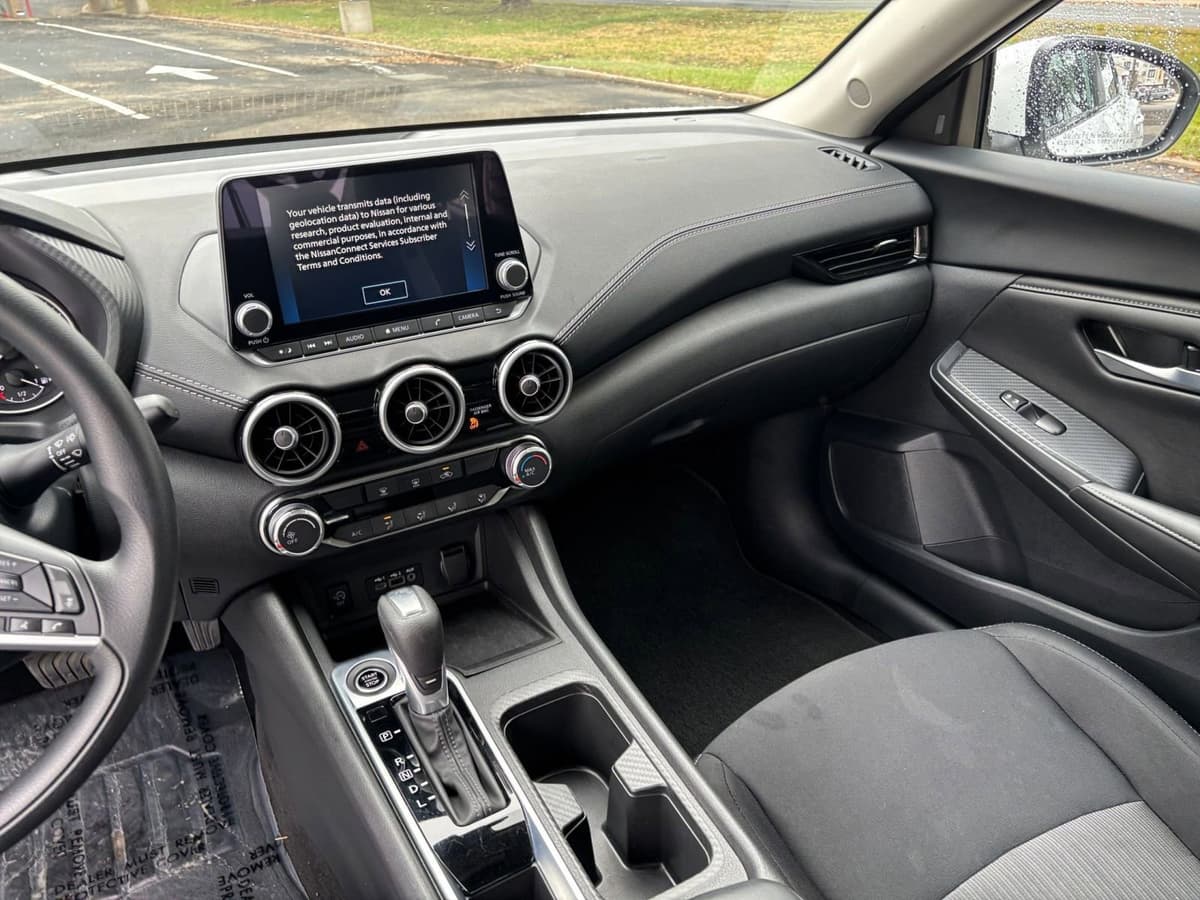 2025 Nissan Sentra - Image 30