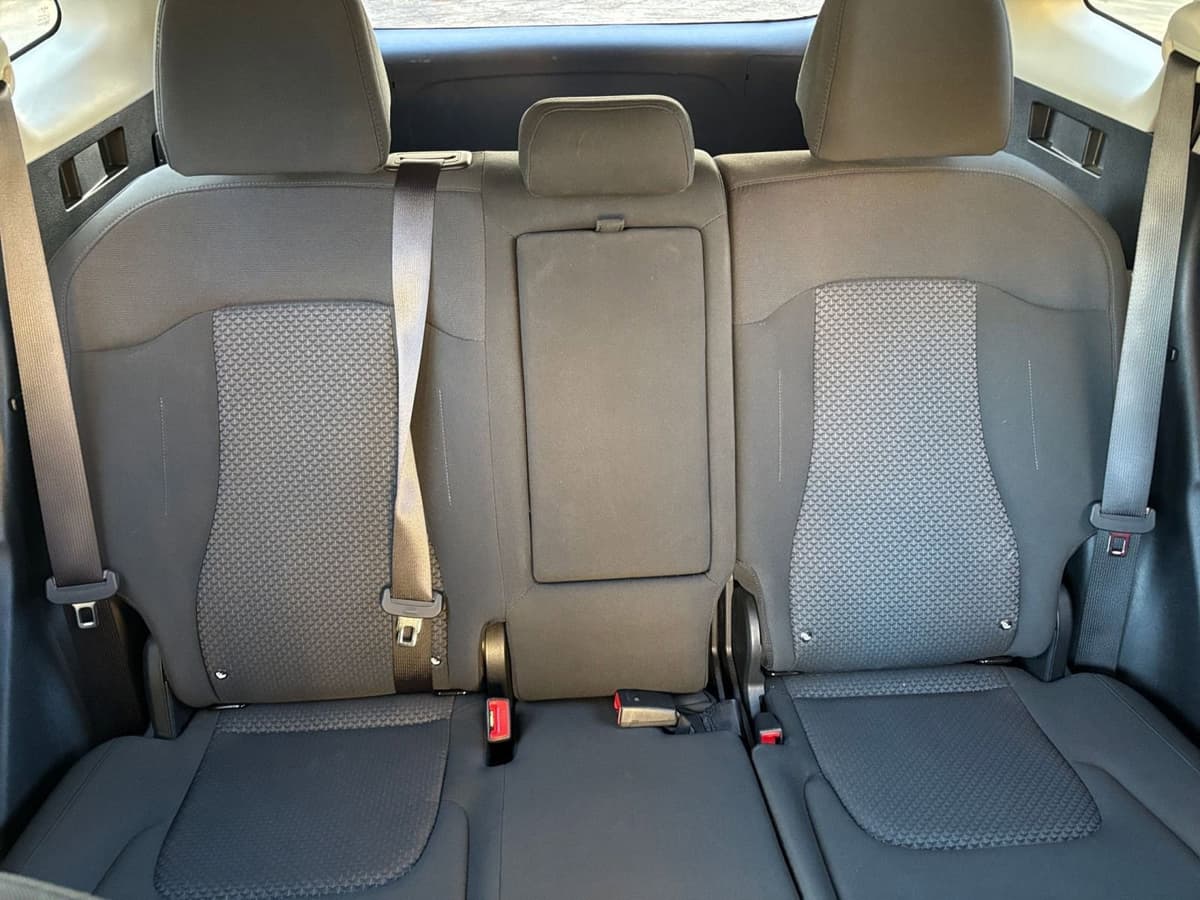 2025 Kia Sportage - Image 33