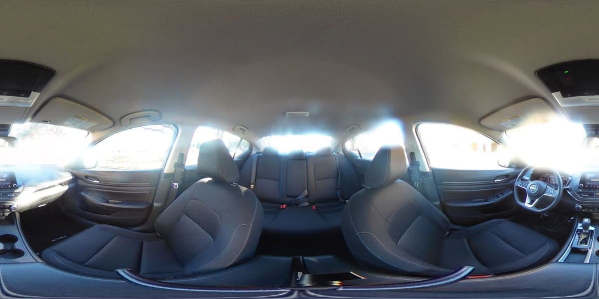 2025 Nissan Altima - Image 37