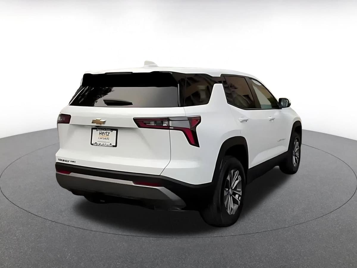 2025 Chevrolet Equinox - Image 13