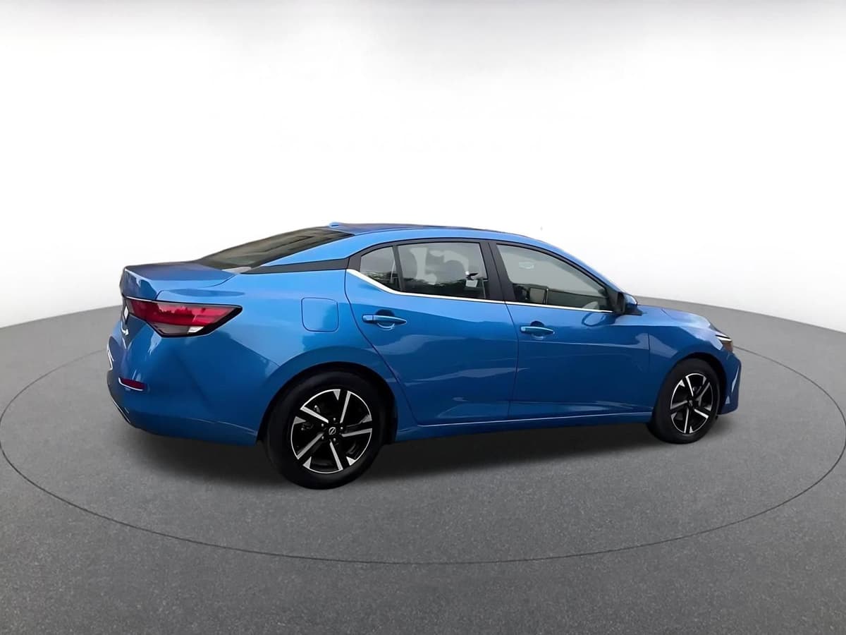 2025 Nissan Sentra - Image 15