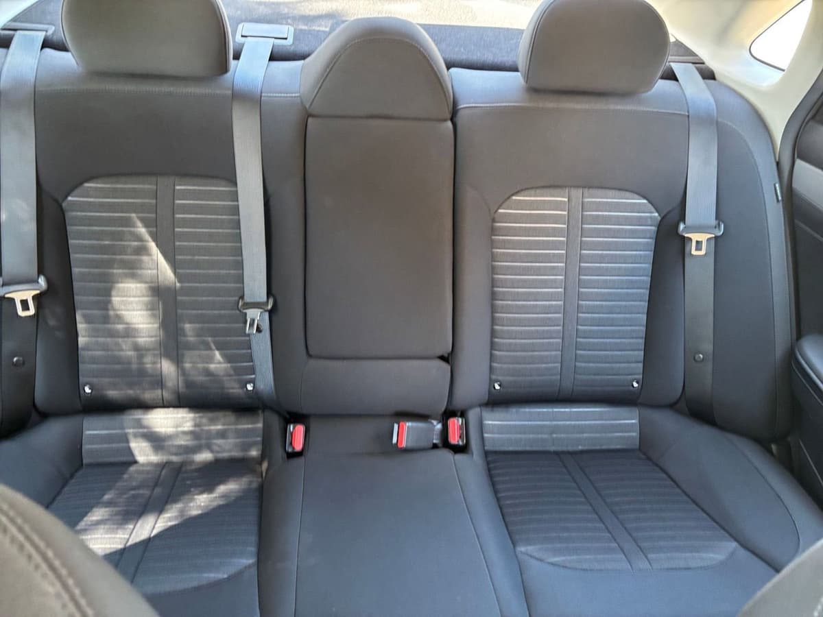 2025 Kia K5 - Image 34