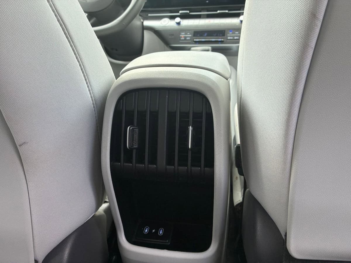 2025 Hyundai Kona - Image 18