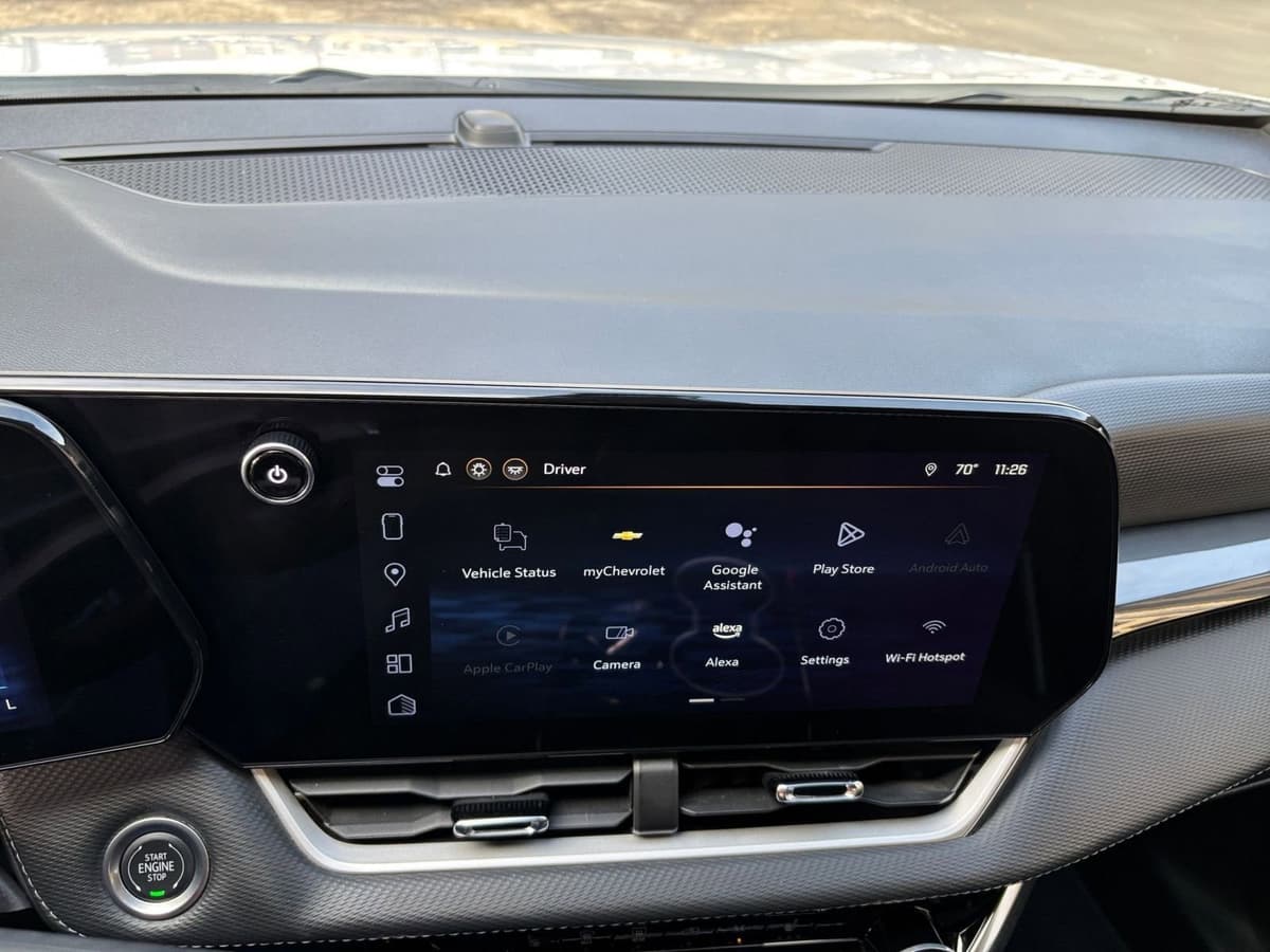 2025 Chevrolet Equinox - Image 17