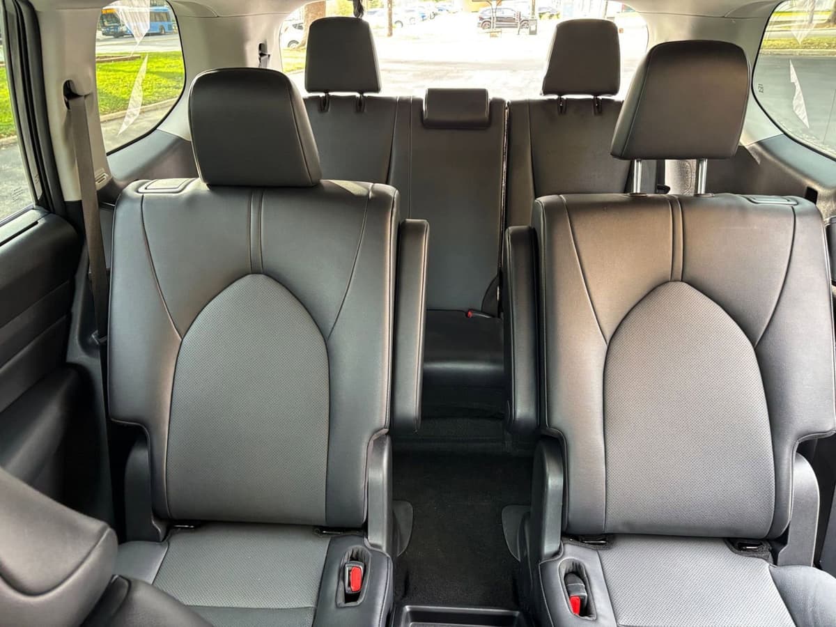 2025 Toyota Grand Highlander - Image 32