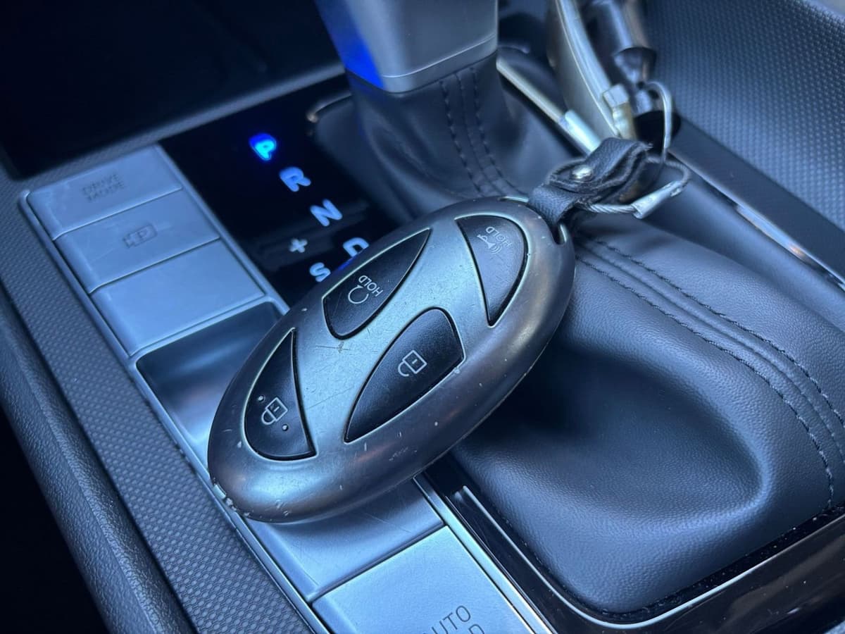 2025 Hyundai Elantra - Image 20