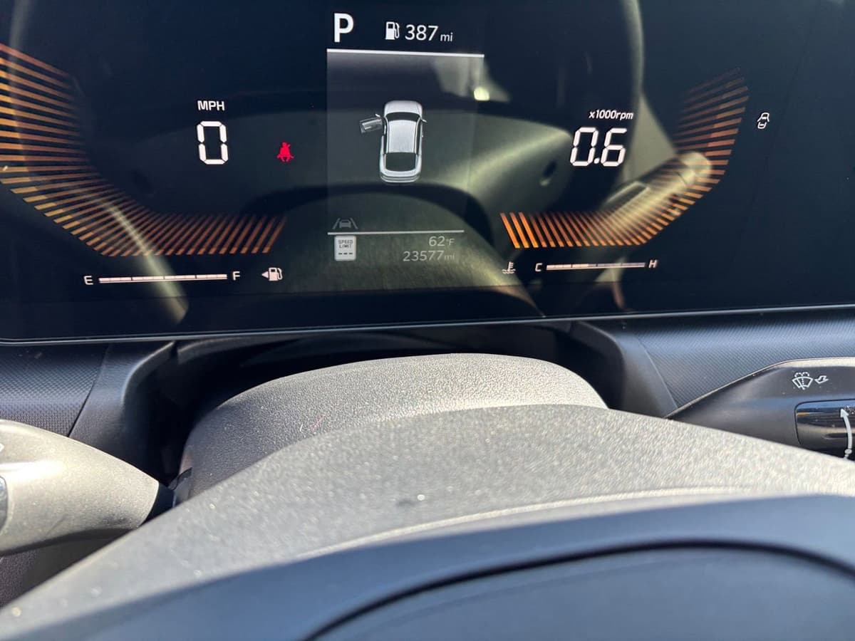 2025 Kia K4 - Image 34