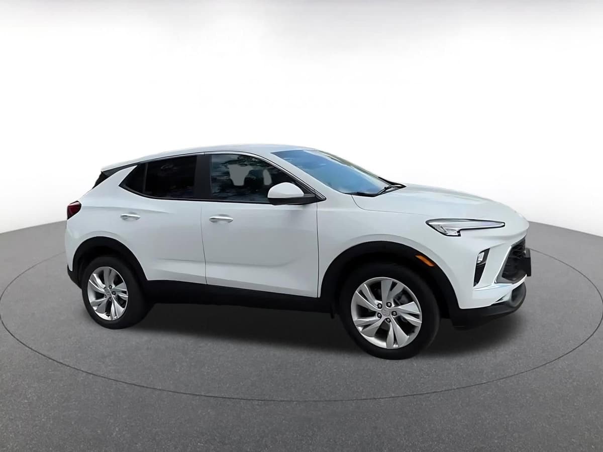 2025 Buick Encore GX - Image 2