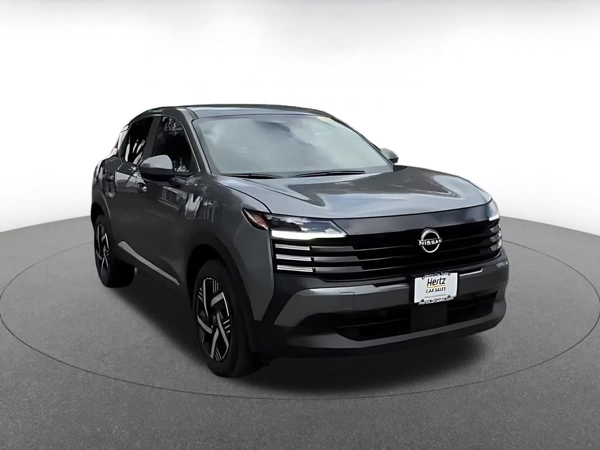 2025 Nissan Kicks - Image 3