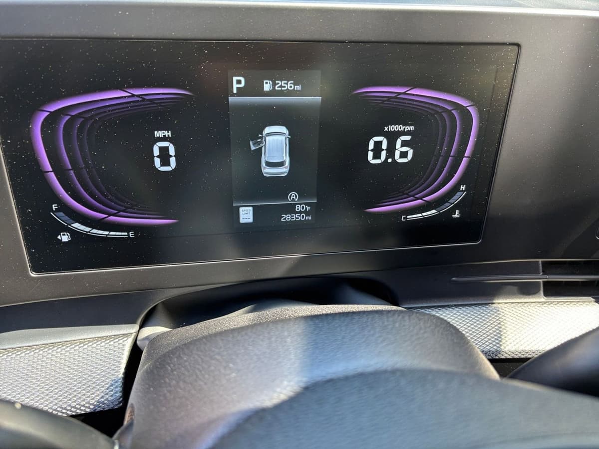 2025 Kia Sportage - Image 35