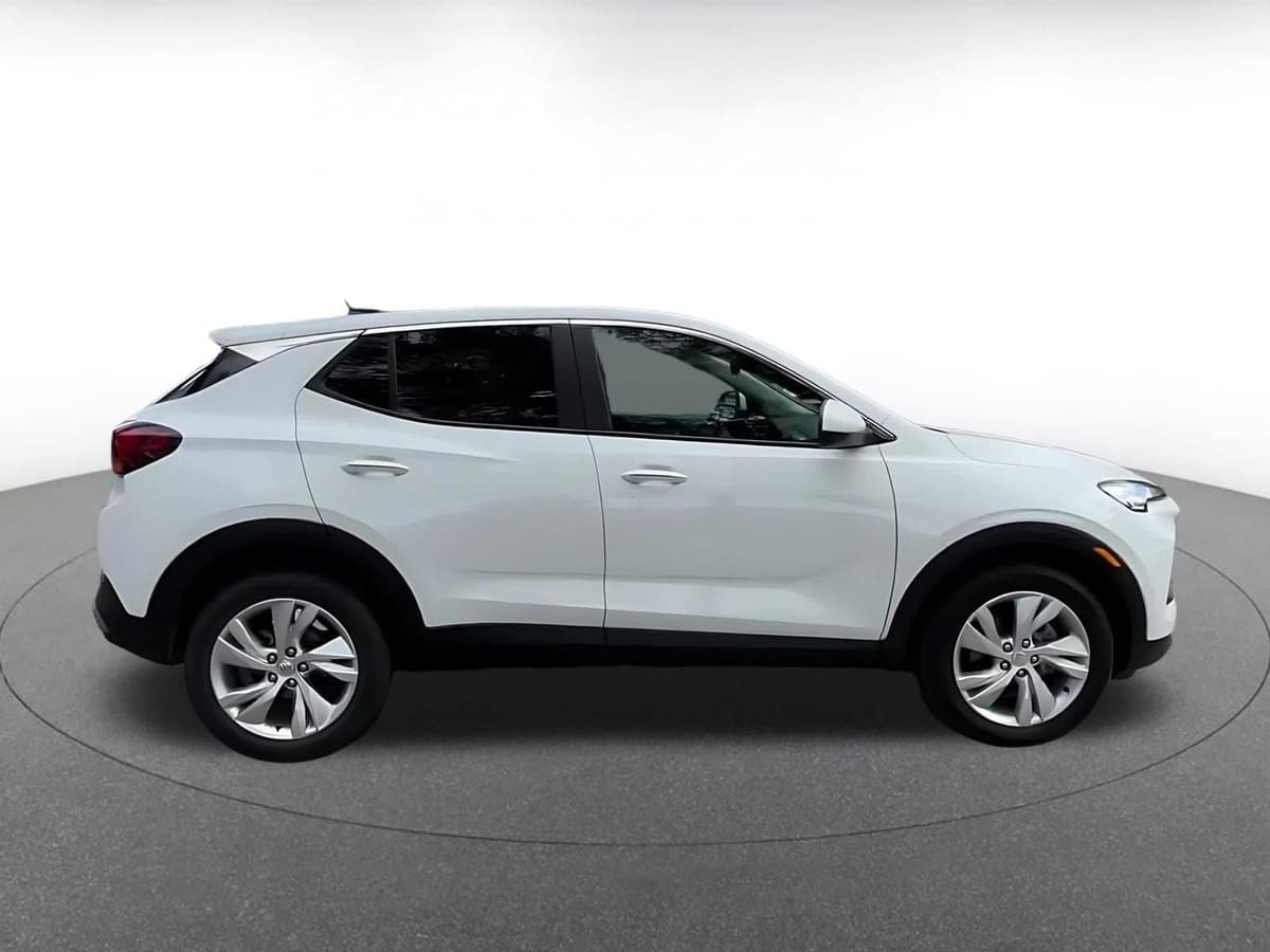 2025 Buick Encore GX - Image 16