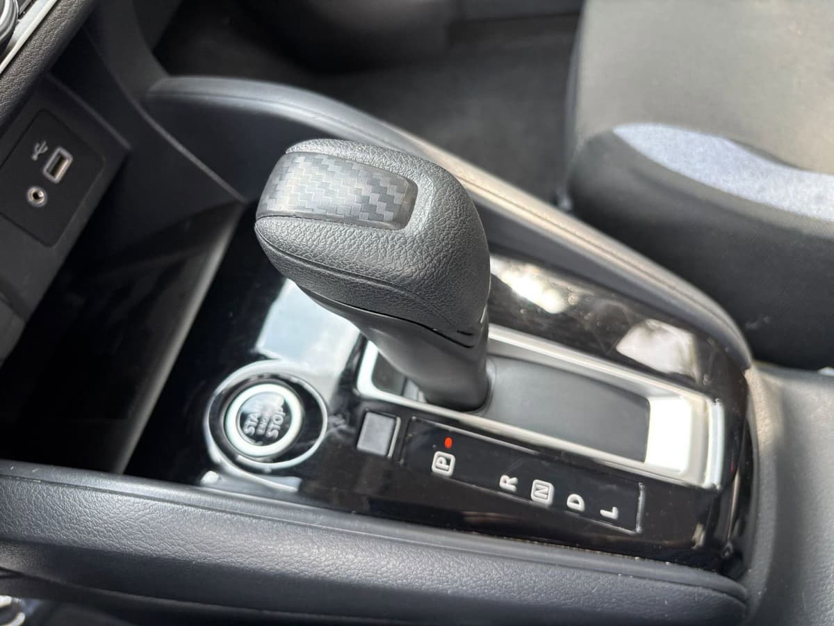 2025 Nissan Versa - Image 36