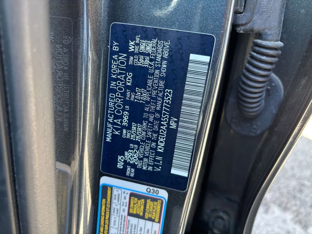 2025 Kia Seltos - Image 23