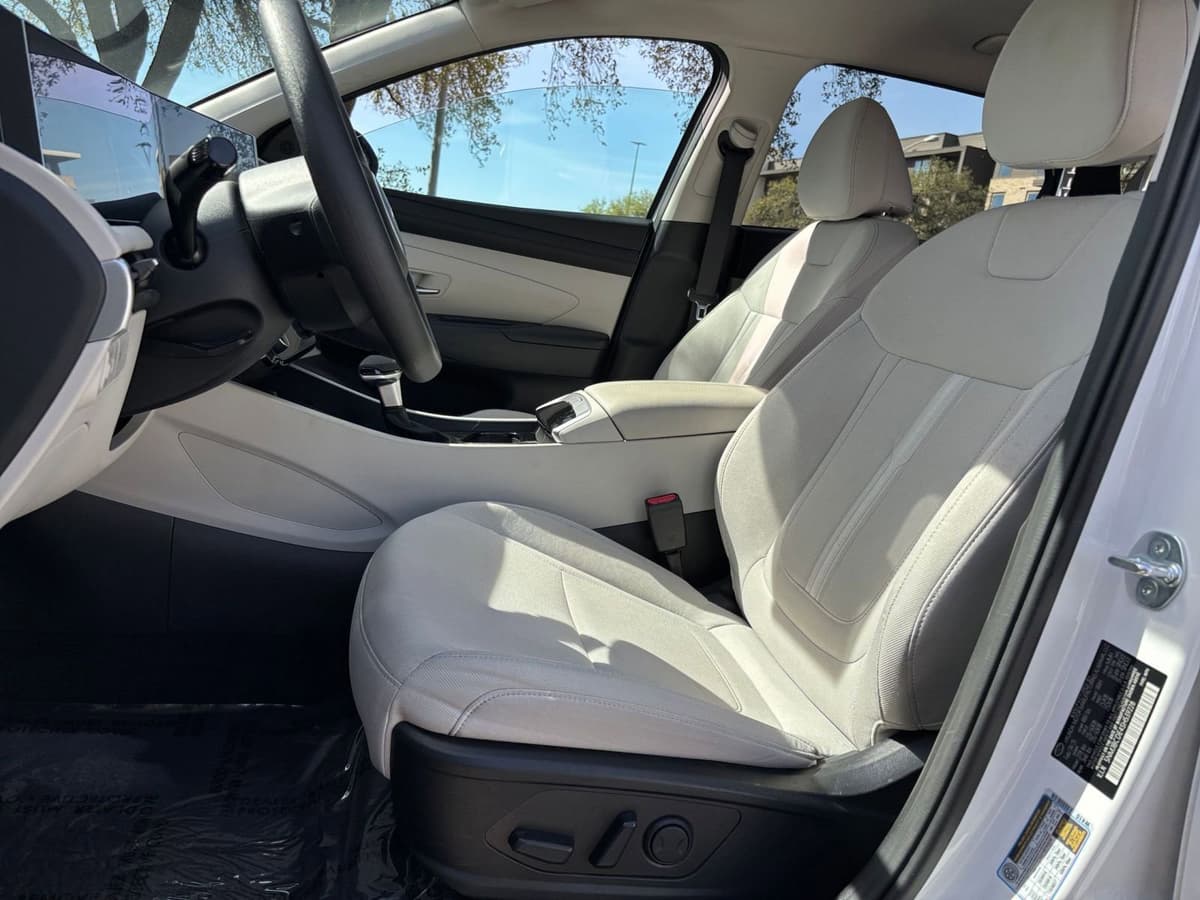 2025 Hyundai Tucson - Image 22