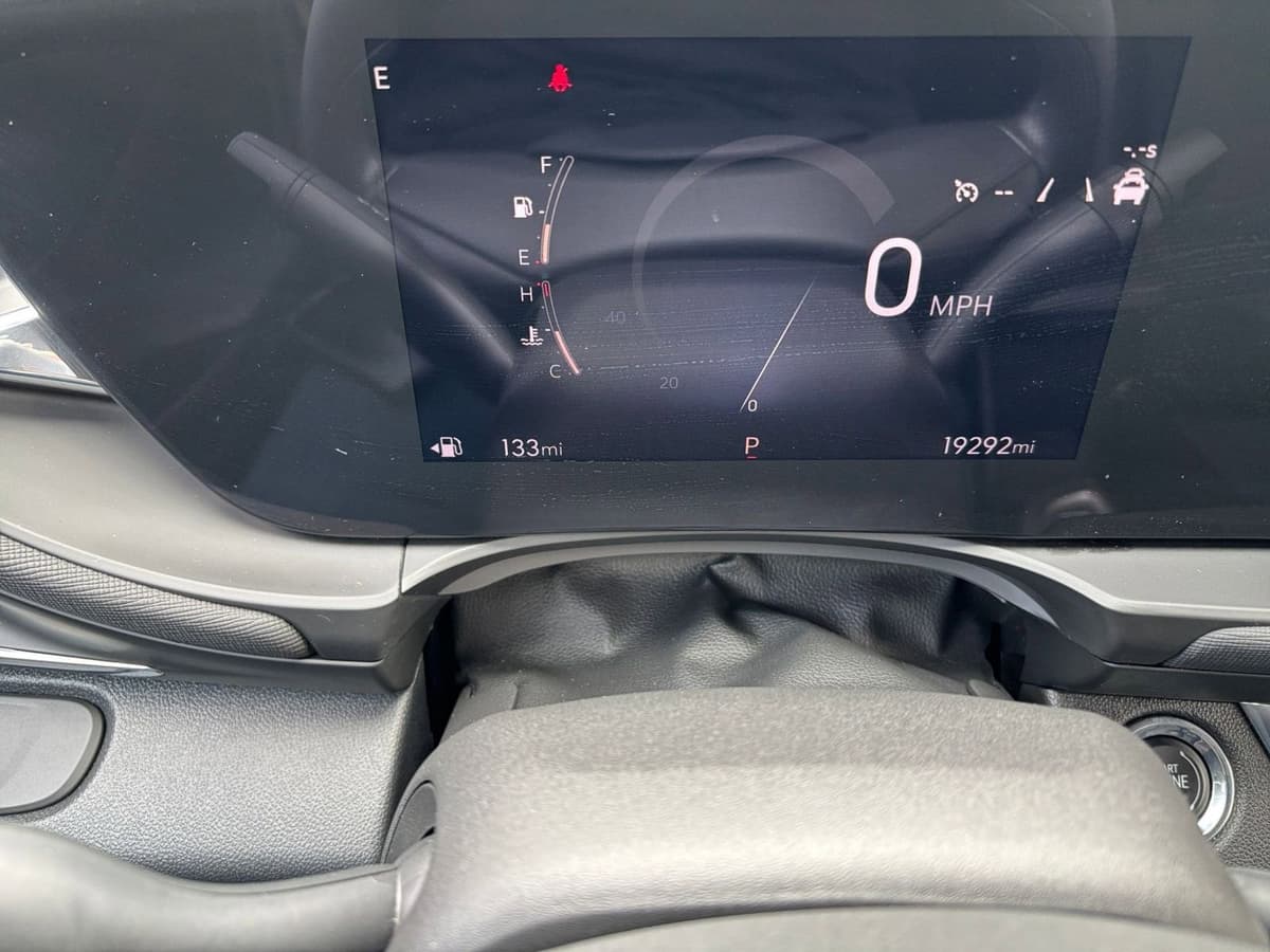 2025 Buick Envista - Image 35