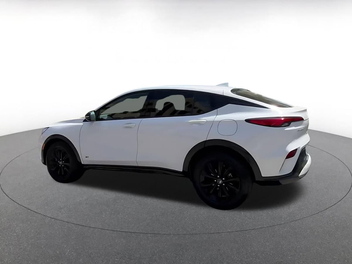 2025 Buick Envista - Image 10