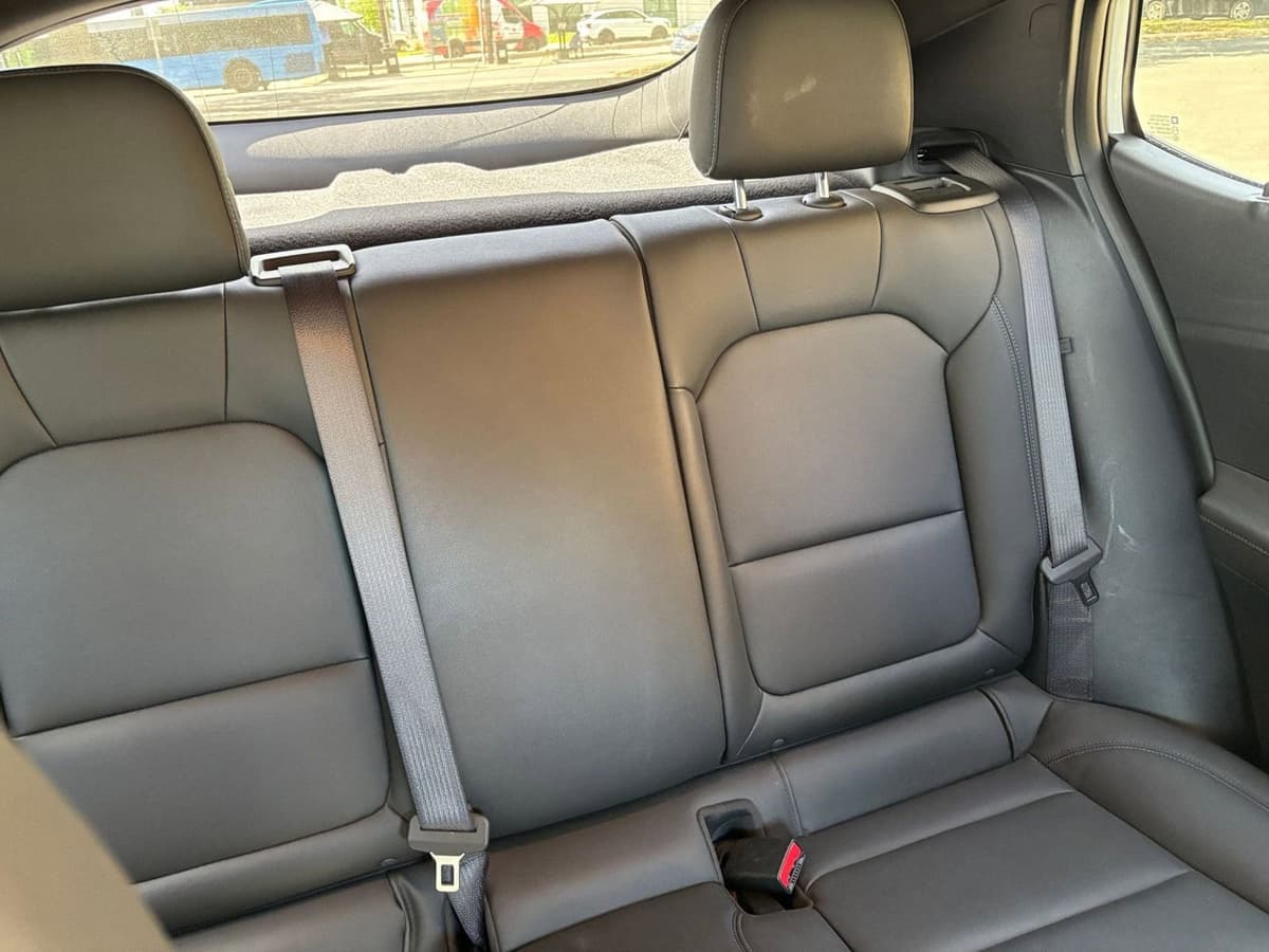 2025 Buick Envista - Image 32