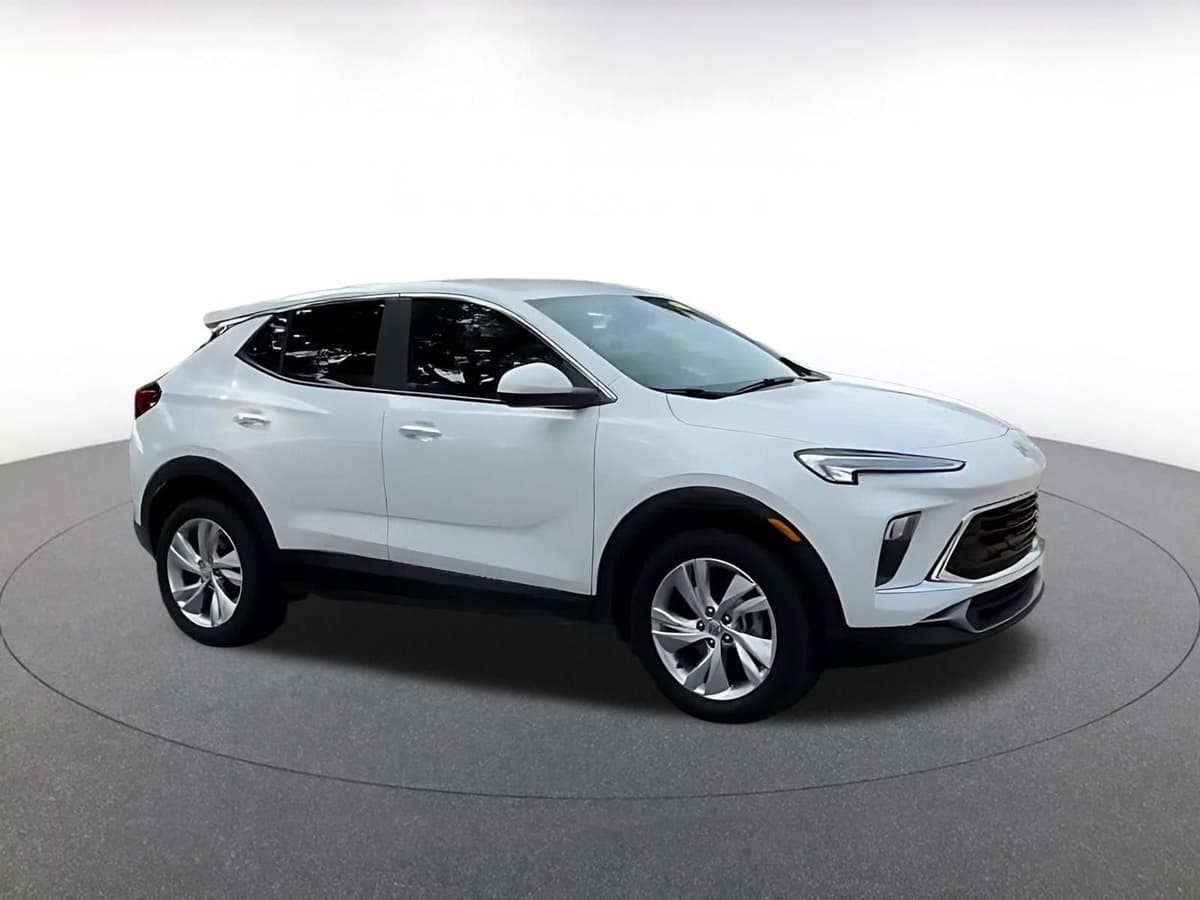 2025 Buick Encore GX - Image 2