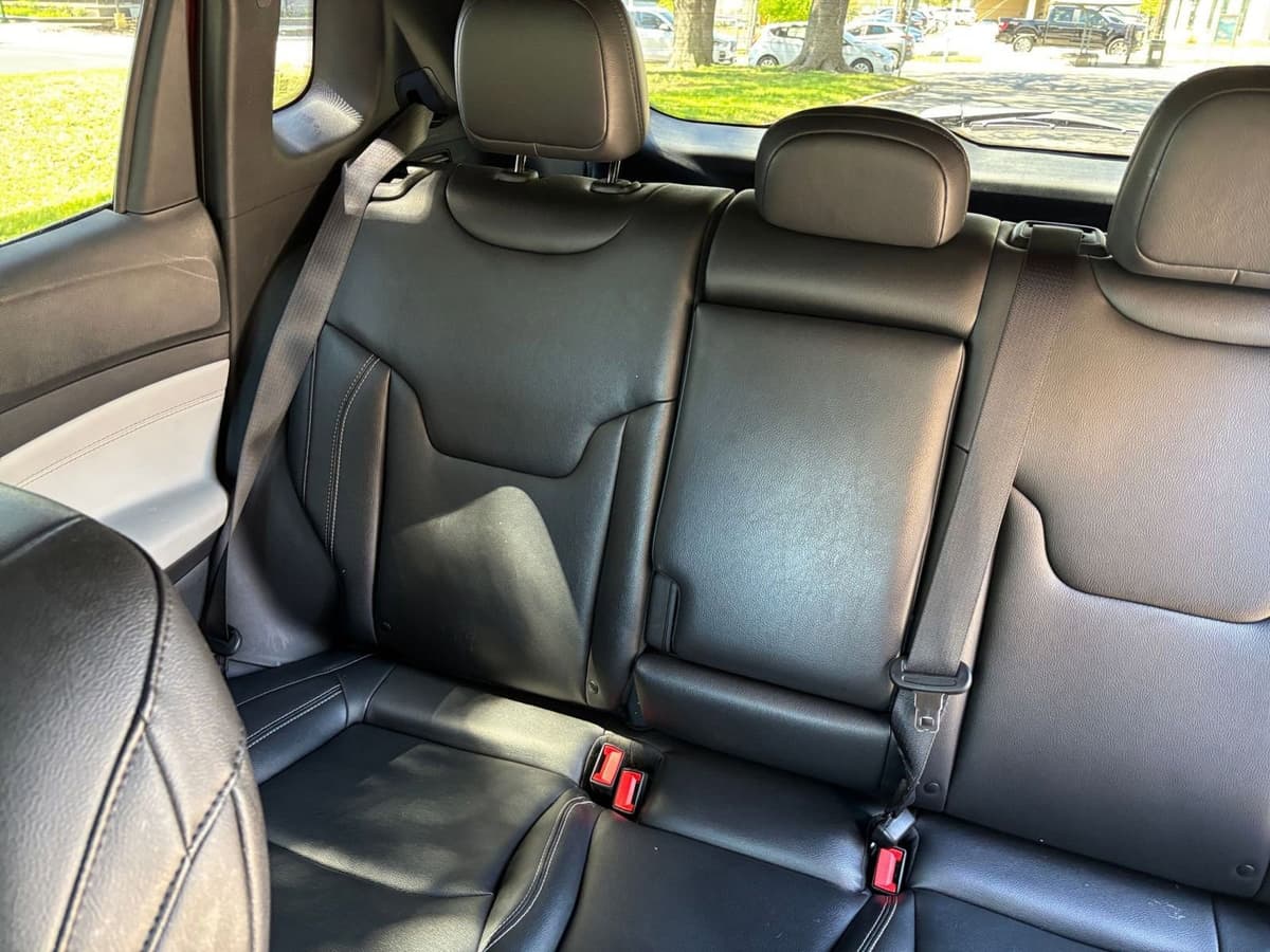 2025 Jeep Compass - Image 34