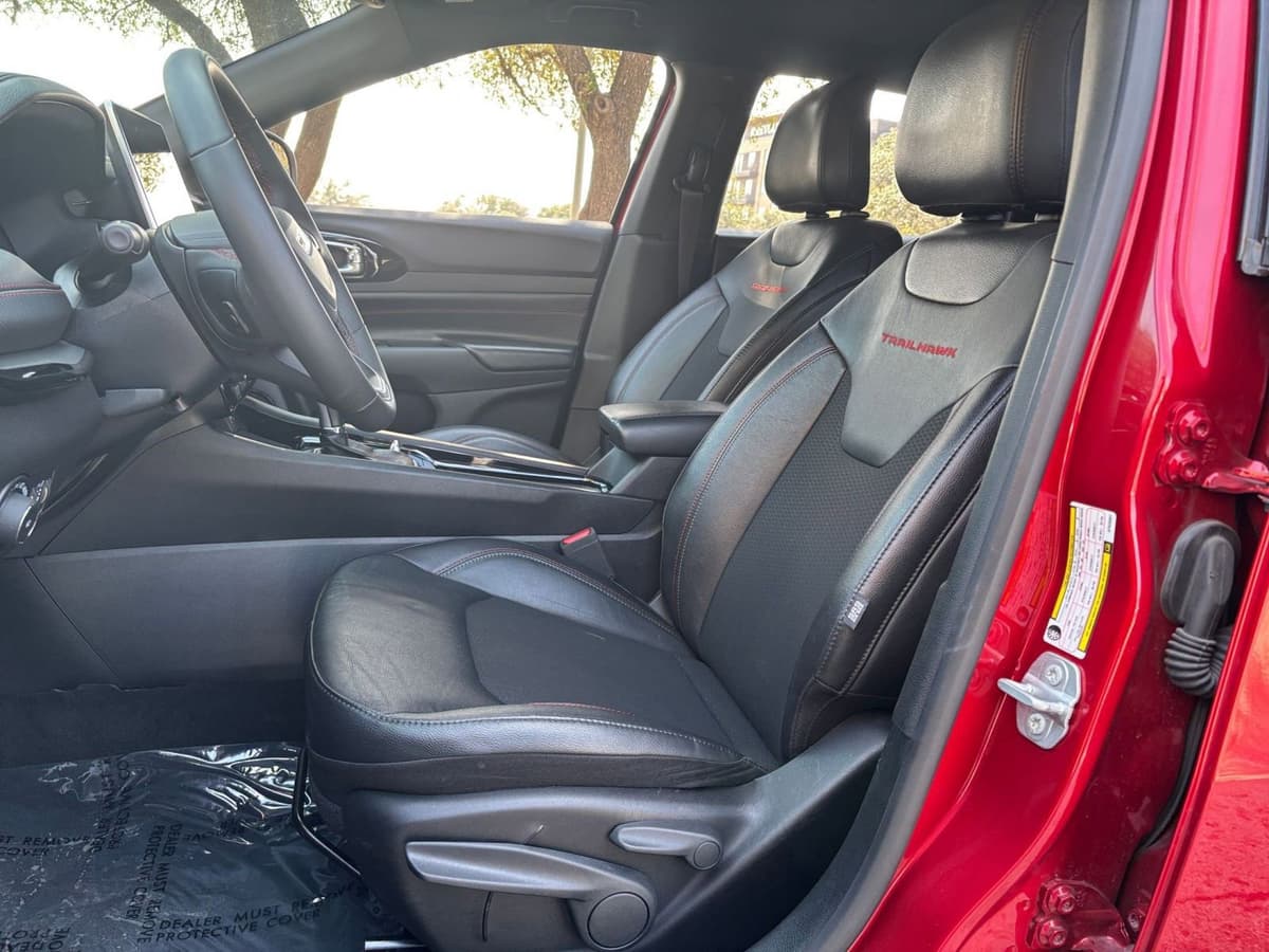 2025 Jeep Compass - Image 22