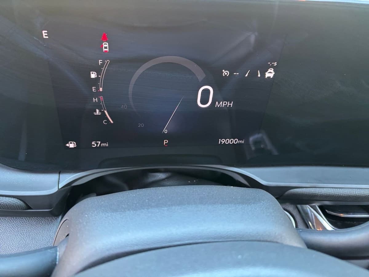 2025 Buick Envista - Image 35