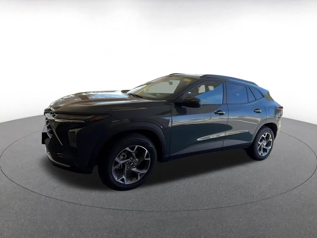 2025 Chevrolet Trax - Image 7