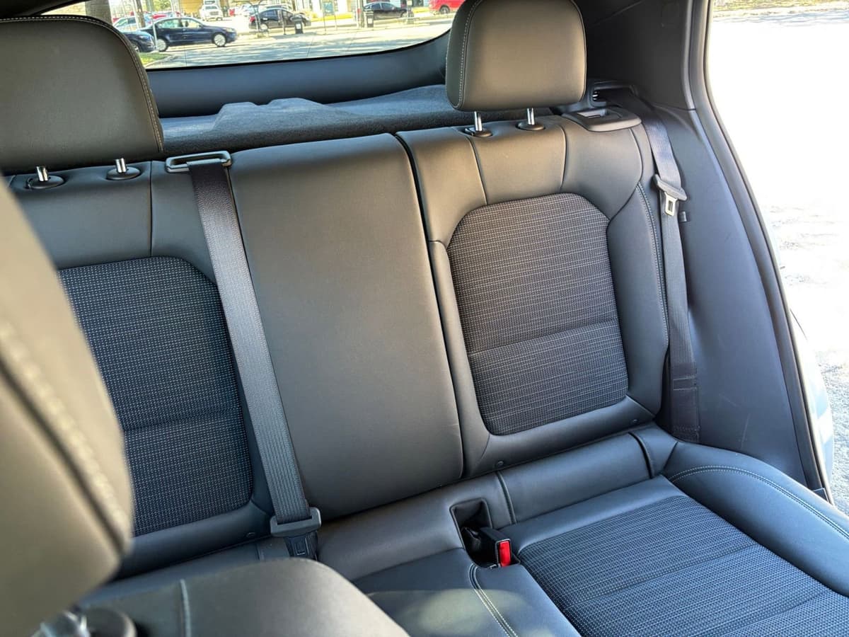 2025 Buick Envista - Image 32