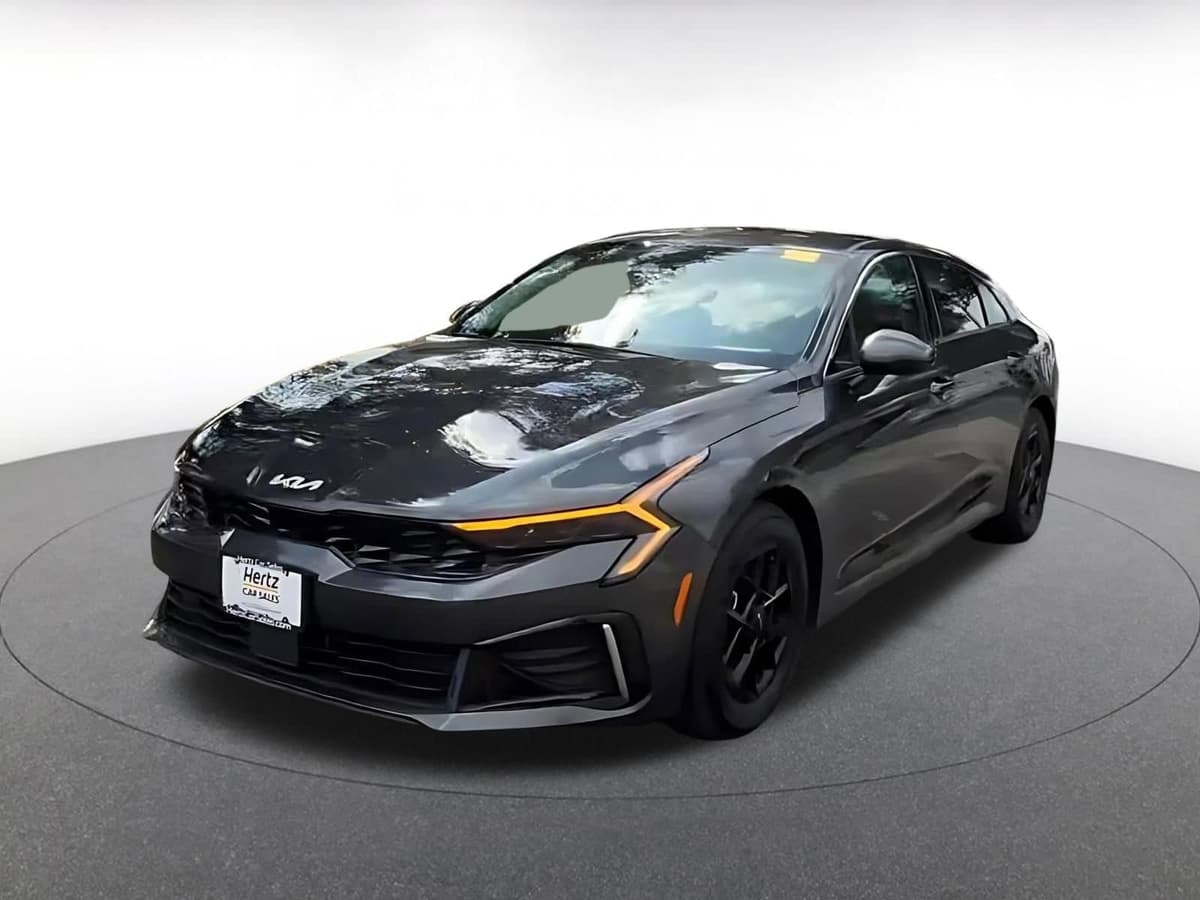 2025 Kia K5 - Image 5