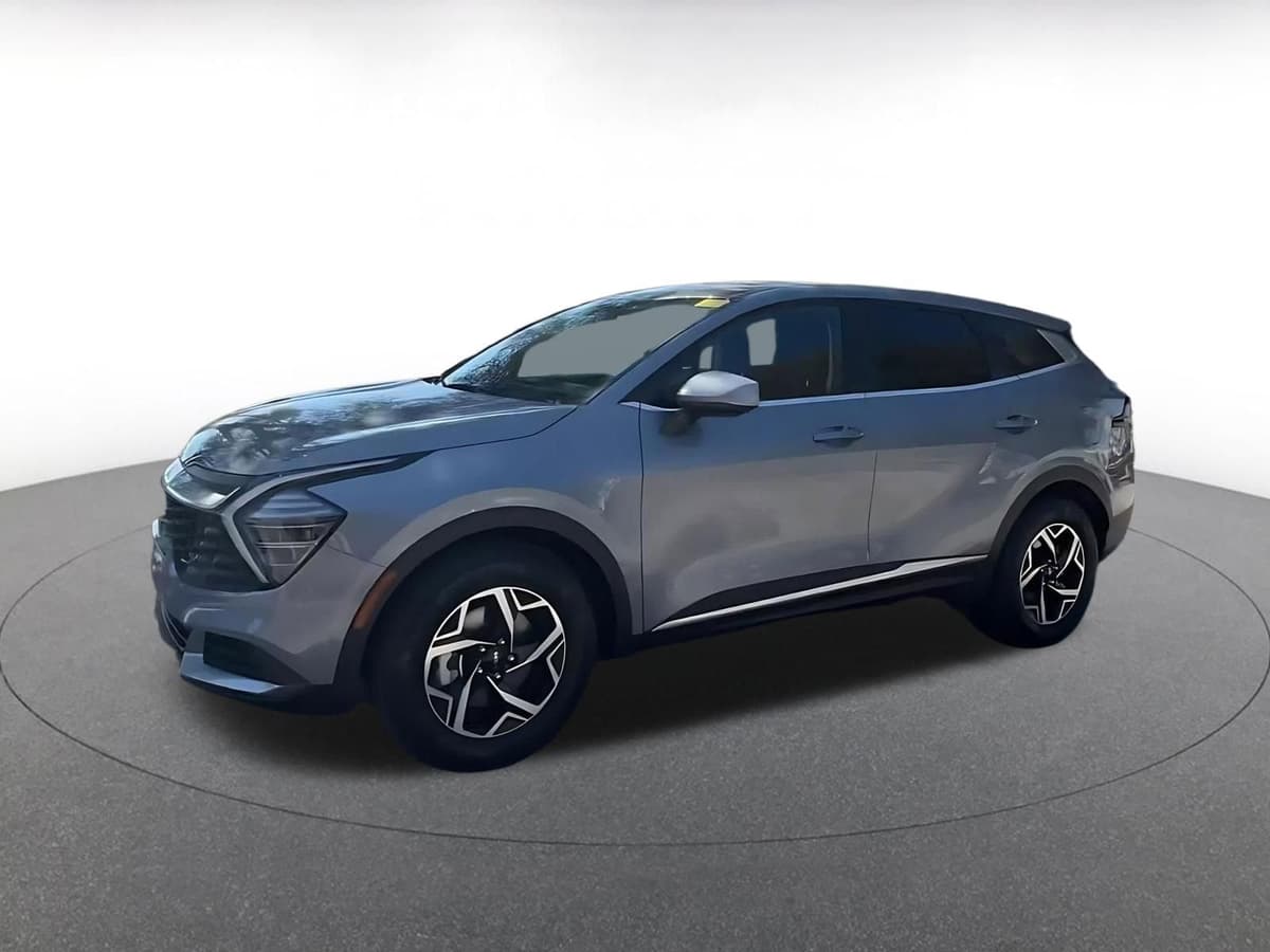 2025 Kia Sportage - Image 7
