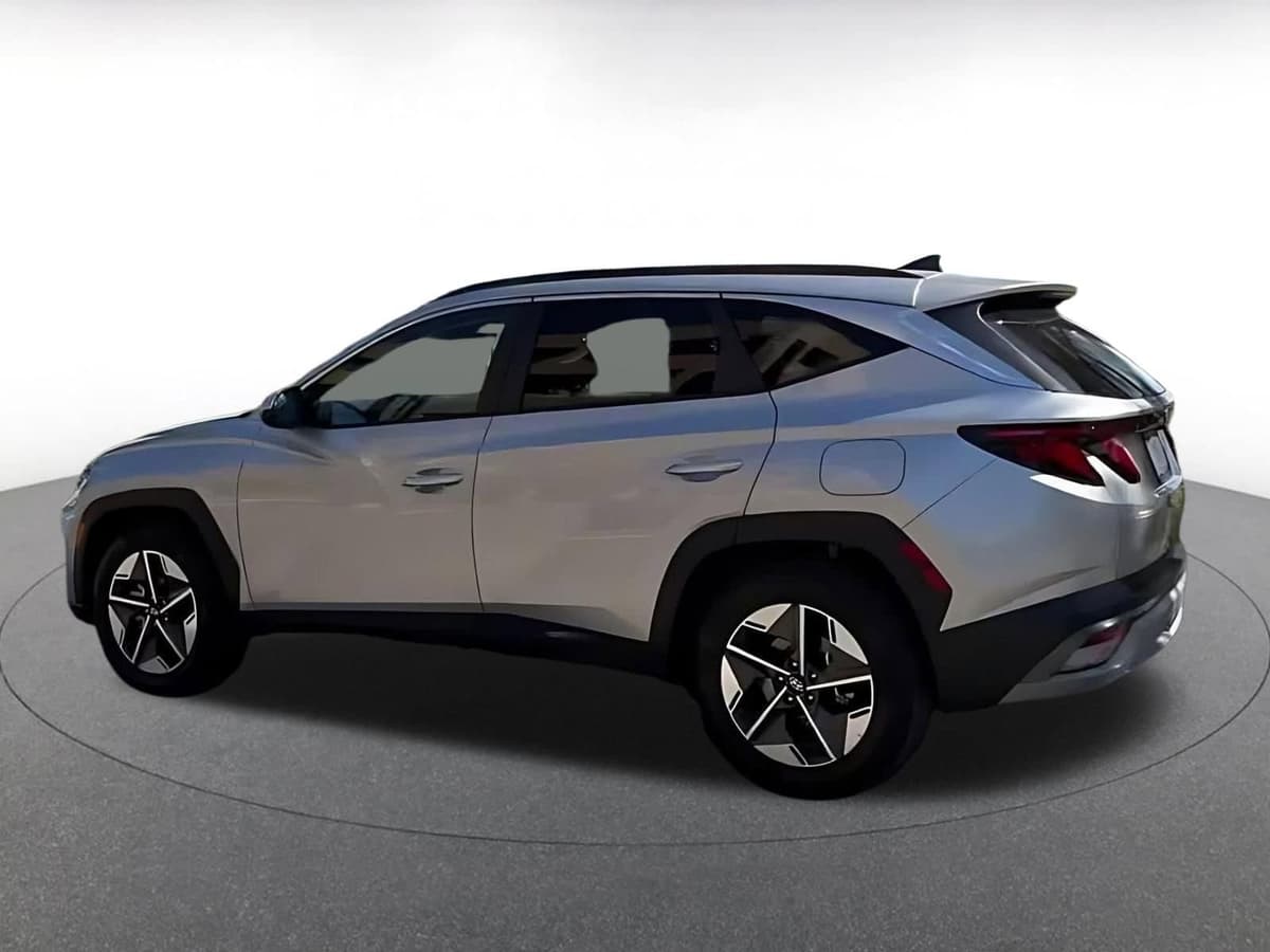 2025 Hyundai Tucson - Image 10