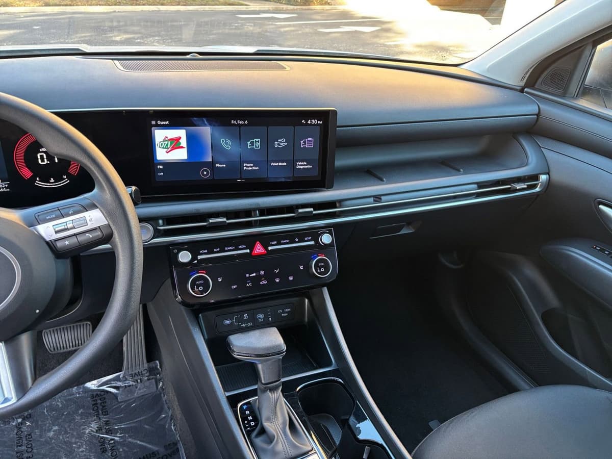 2025 Hyundai Tucson - Image 30