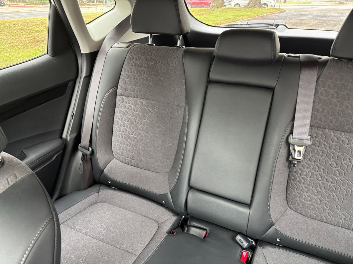 2025 Kia Seltos - Image 34