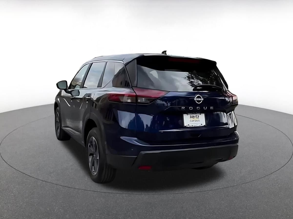 2025 Nissan Rogue - Image 11