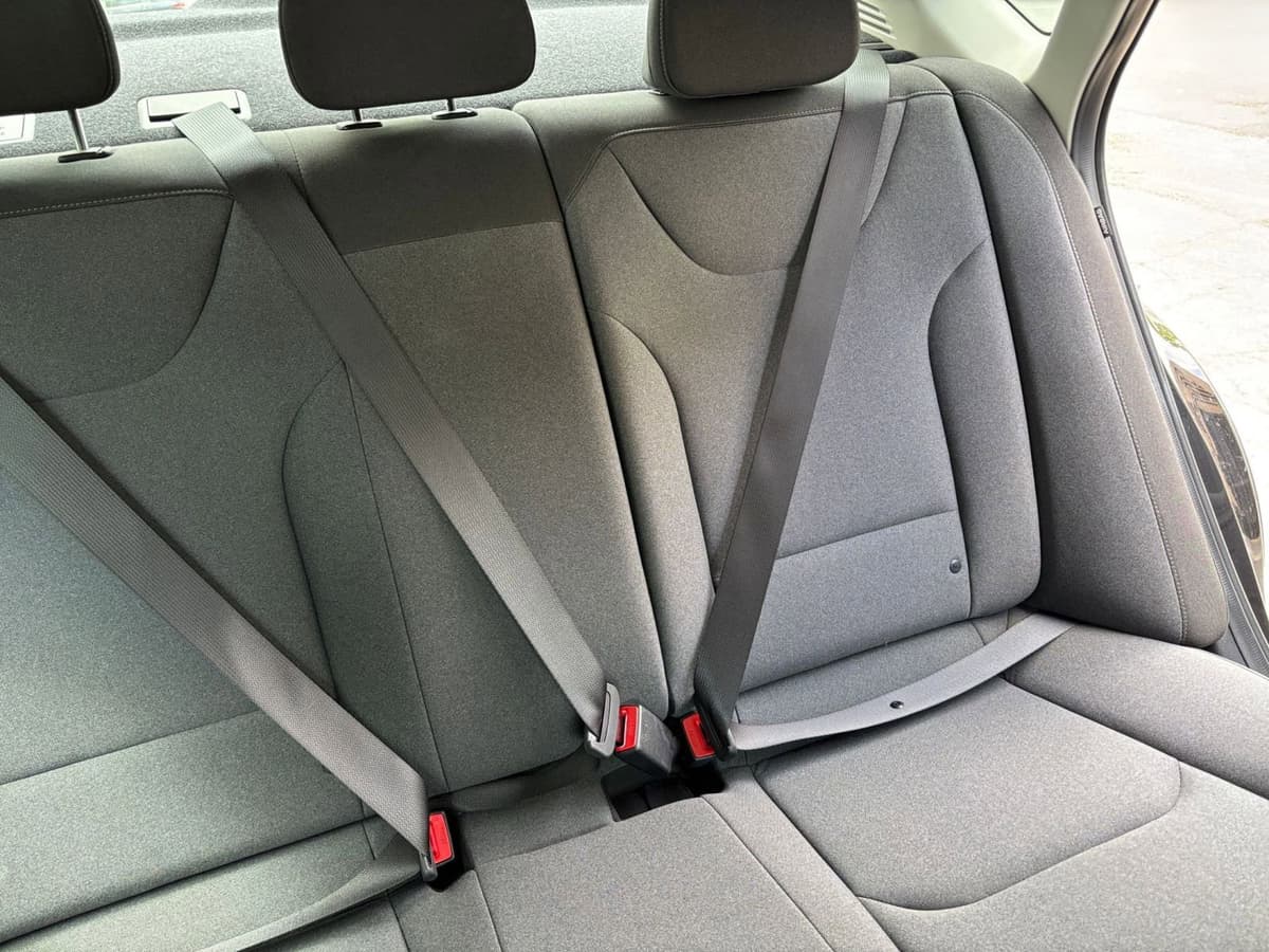 2025 Kia K4 - Image 32