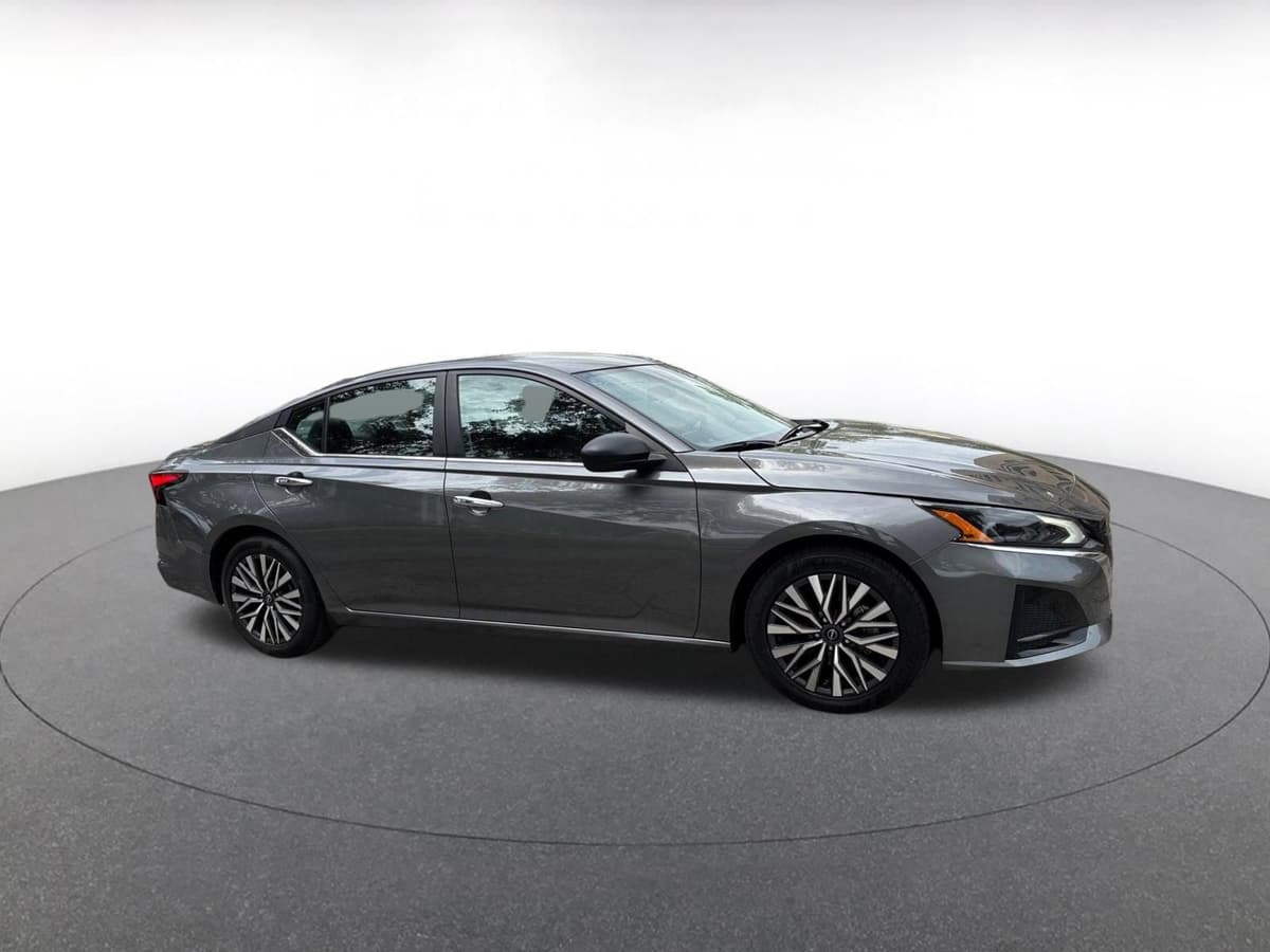 2025 Nissan Altima - Image 1