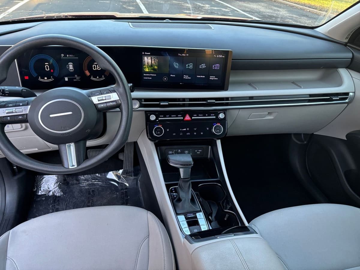 2025 Hyundai Tucson - Image 28