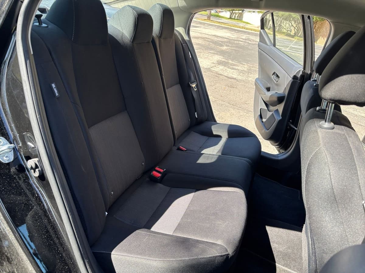 2025 Nissan Sentra - Image 21