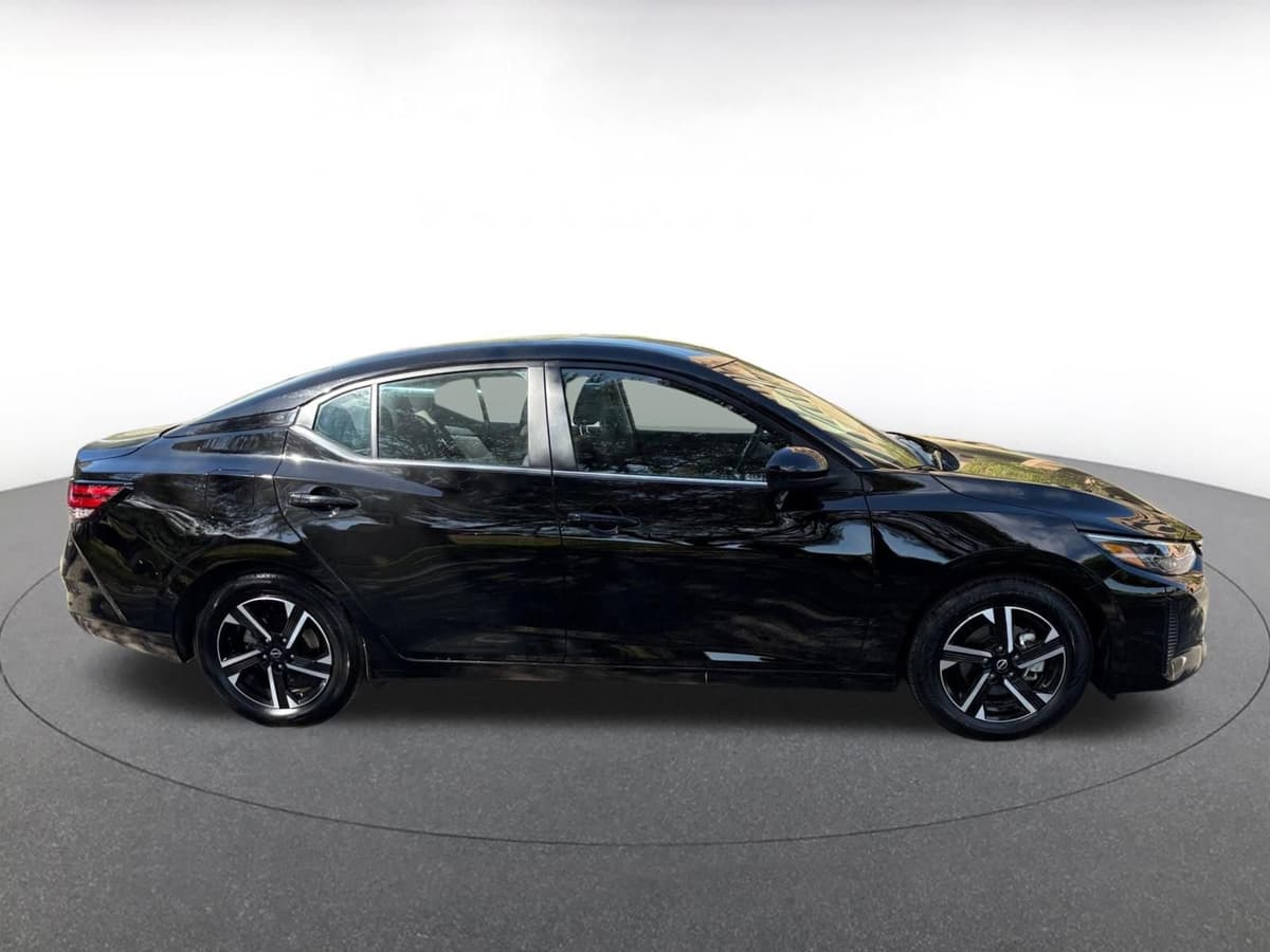 2025 Nissan Sentra - Image 15